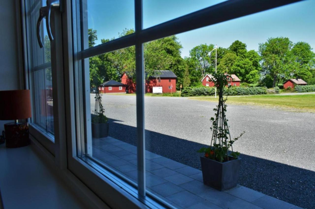 Naerebo Gardshotell & Restaurang Lidköping Exteriör bild