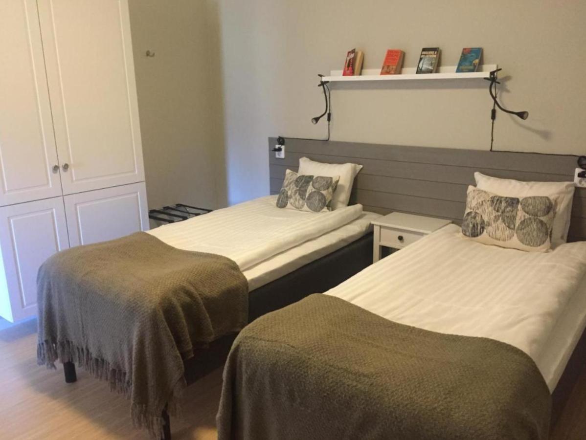 Naerebo Gardshotell & Restaurang Lidköping Exteriör bild