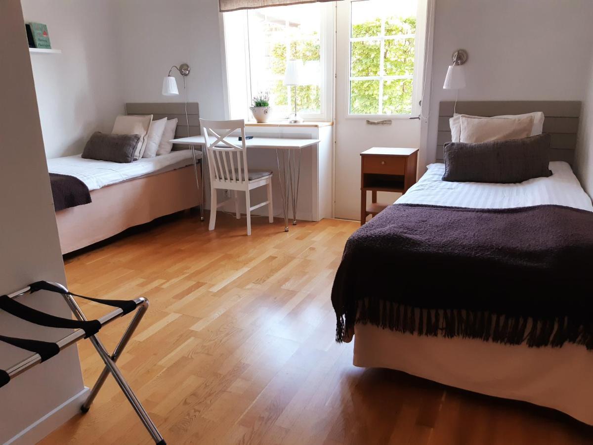 Naerebo Gardshotell & Restaurang Lidköping Exteriör bild